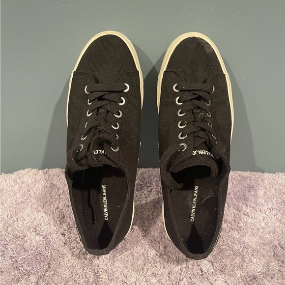 Calvin Klein Jeans Zohene B4R1620 Black Platform Sneakers NWOB Women’s Size 9 - Picture 8 of 15